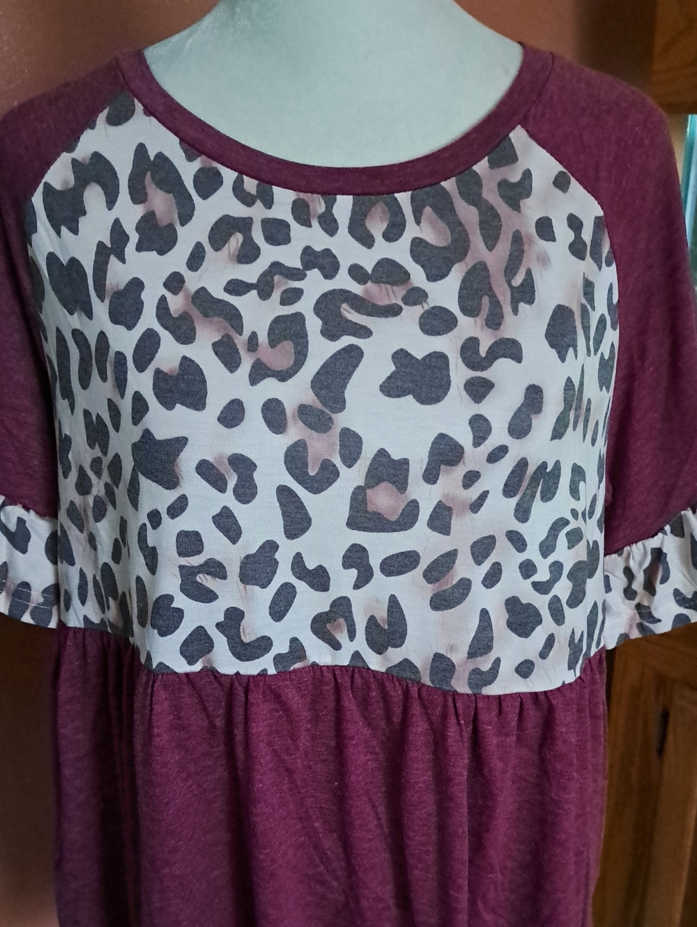 Raglan Leopard Print Tunic in Burgundy